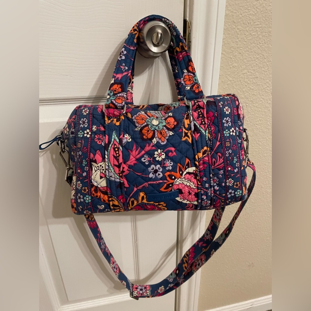 Multi-Color Floral Vera Bradley Adjustable Strap Purse!
